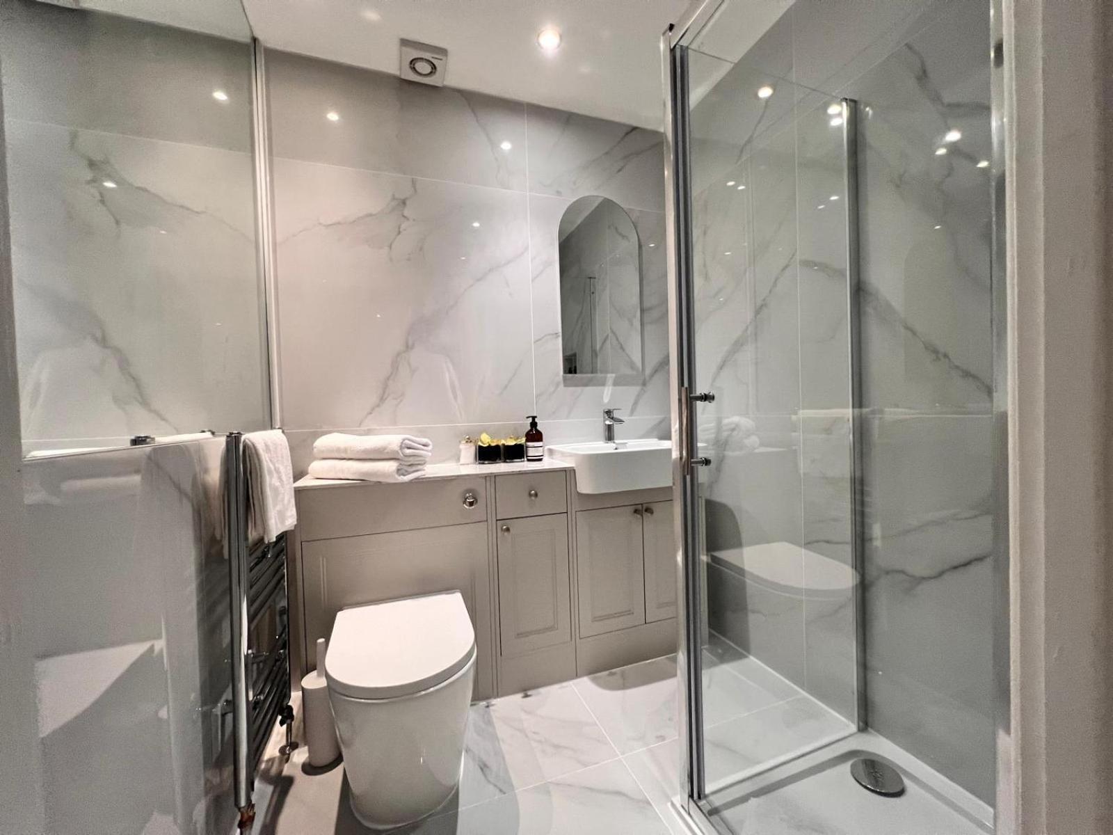 Elegant 1 Bedroom Flat Near Harrods London Bagian luar foto